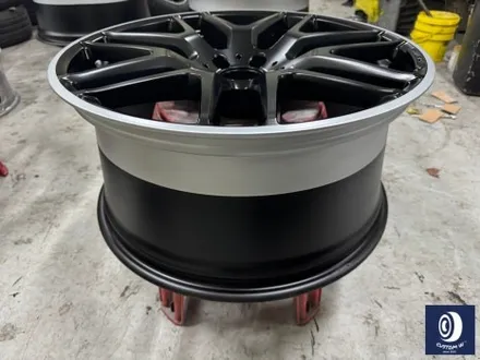 벤츠 GLE63 AMG 휠 도색 불량 재작업 약품 박리 제거 후, 사틴 블랙 + 실버 투톤 휠도색 + 레드 캘리퍼 도색 / 용인 처인구