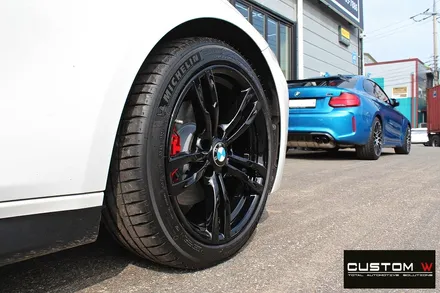 BMW 320i M패키지 블랙유광 휠도색 + 허브 방청 레드 캘리퍼 도색 / 용인 처인구