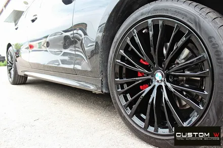 BMW 신형 3시리즈 G20 320d 블랙유광 휠도색 + 레드 캘리퍼 도색 / 용인 처인구