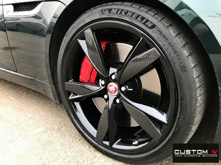 재규어 F-타입(F-TYPE) 3.0 S 20인치 보기드문 휠 잘못된 수리 도색 이력 약품 박리 후 블랙유광 휠도색 / 용인 처인구
