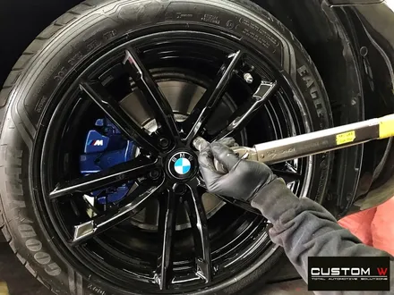 BMW G30 520i 블랙유광 휠도색 + 블루 캘리퍼 도색 / 용인 처인구