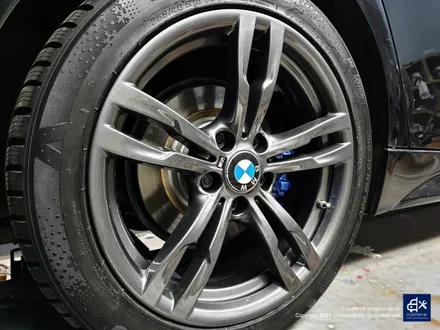 BMW 320d 휠수리 후 건메탈 휠도색 + 블루 캘리퍼 도색 / 용인 처인구