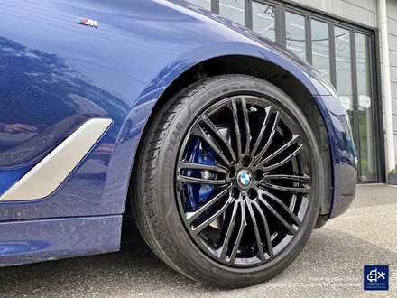 BMW G30 530i 664M 휠수리 후 블랙유광 휠도색 / 용인 처인구