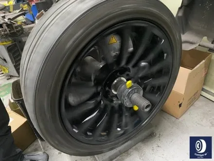 BMW F02 750LI 휠 상처 수리 후, 블랙 유광 휠도색 / 용인 처인구