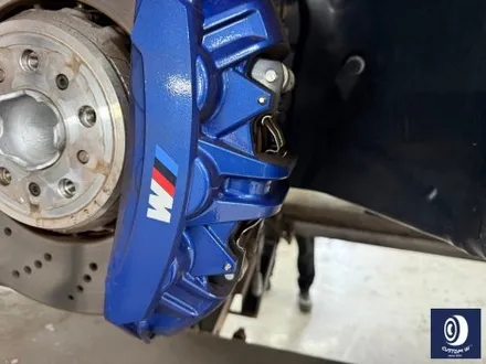 BMW G87 M2 930M 휠 상처 수리 후, 건메탈 그레이 휠도색 + 레드 캘리퍼 도색 / 용인 처인구