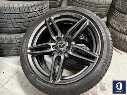 벤츠 W213 E300 AMG 라인 19인치 휠 상처 수리 후, 건메탈 그레이 휠 도색 / 용인 처인구