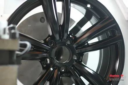 휠수리를 위해 왔지만 다이아몬드컷팅휠수리로 블랙폴리시 타입으로 컬러변경! BMW 428I / 용인 처인구