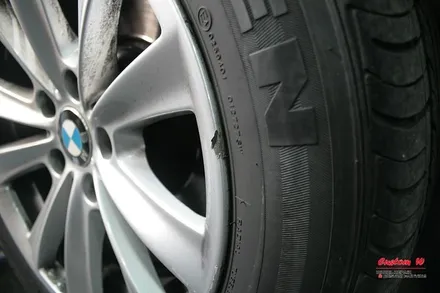 고스트크롬 휠도색의 메카 커스텀W BMW 520D 고스트크롬 휠도색을 하다. / 용인 처인구