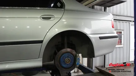 이제는 세월속의 차량이 되었지만 여전히 멋진 BMW E39 540 차량의 BBS RGR 휠수리 및 고스트크롬 도색. / 용인 처인구
