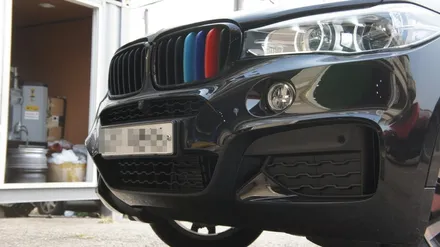 100주년을 기념해서 나온 BMW X6 30D 한정 모델의 블랙 휠도색과 블루 캘리퍼도색. / 용인 처인구