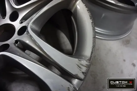 BMW 640D 19인치 심각한 상처의 휠수리 후 고스트크롬 휠도색. / 용인 처인구