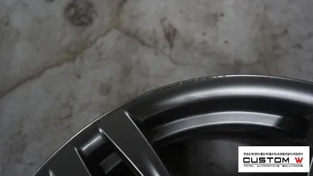BMW F30 320i 휠수리 후 블랙유광 휠도색, 심각한 부식의 브레이크 캘리퍼 레드 캘리퍼도색. / 용인 처인구