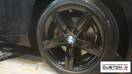 BMW 118d 블랙유광(하이그로시 블랙) 휠도색. / 용인 처인구