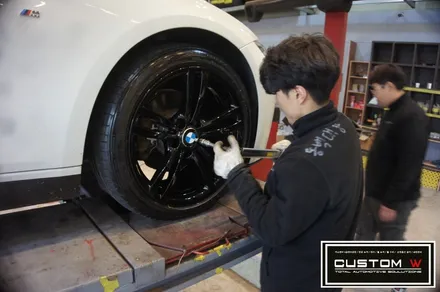 BMW 320D 투어링 블랙유광 (하이그로시 블랙) 휠도색. / 용인 처인구