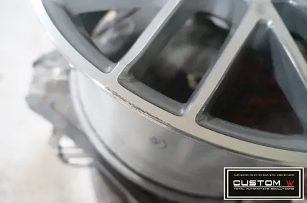 벤츠 A45 AMG 상처수리후, 블랙유광(하이그로시 블랙) 휠도색.! 분당 용인 수입차 벤츠 휠수리복원 휠도색 커스텀W.! / 용인 처인구