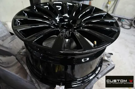 기존 작업했던 BMW 740Li 휠 상처 수리 후 블랙유광 휠도색 / 용인 처인구