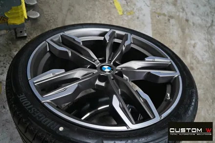 BMW G02 신형 X4 M40i 21인치 블랙유광 휠도색 + M 스포츠 브레이크 레드 캘리퍼 도색 / 용인 처인구