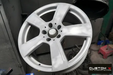 벤츠 W212 E350 휠 상처 수리 후 고스트 크롬 휠도색 + 블랙 캘리퍼 도색 / 용인 처인구