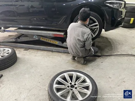 BMW G30 530i 647M 휠수리 후 블랙유광 휠도색 / 용인 처인구