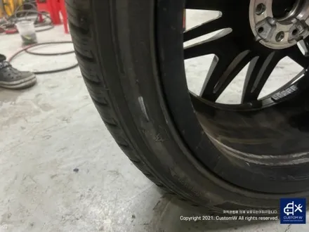 자주 입고되는 포켓 머신_! 2세대 신형  BMW G87 M2 930M 블랙 유광 휠도색 / 하이그로시 블랙 / 용인 처인구