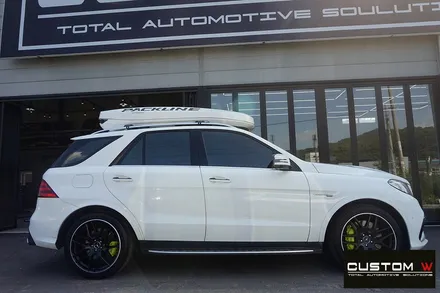 벤츠 GLE63AMG 잘 못된 휠수리 도색 이력이 있는 휠 박리 후 투톤 휠도색  재작업 ,  애시드 그린 (형광) 캘리퍼도색. / 용인 처인구