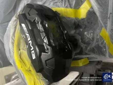 벤츠 E300 AMG LINE 19인치 별휠 상처 수리 후, 다이아몬드 커팅 복원 그리고 건메탈 그레이 캘리퍼 도색 작업까지. / 용인 처인구