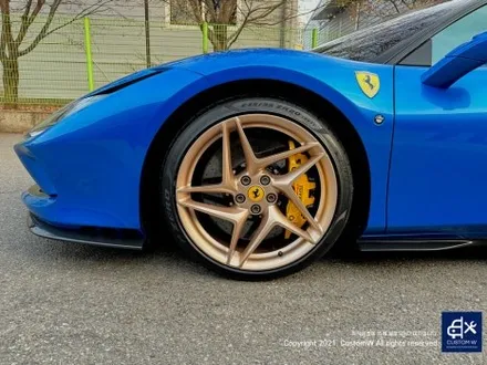 확 달라진 느낌_! 페라리 F8 트리뷰토 로즈 골드 휠 도색 / Ferrari F8 tributo 각도에 따라 달라 보이는 매력적인 컬러! 사진으로 실물표현 불가. 실물 승부 컬러 / 용인 처인구