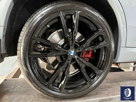 BMW X5 M60i 747M 제트 블랙 / 하이그로시 블랙 (검정 유광) 휠 도색 / 용인 처인구