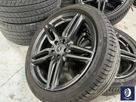벤츠 W213 E300 AMG 라인 19인치 휠 상처 수리 후, 건메탈 그레이 휠 도색 / 용인 처인구