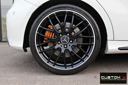 벤츠 A45 AMG 무광 블랙실버 투톤 휠 + 골드 캘리퍼 도색 / 용인 처인구