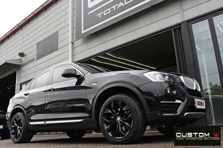 BMW X4 휠 상처 수리 후 블랙유광 휠도색 + M 퍼포먼스 블루 캘리퍼 도색 / 용인 처인구