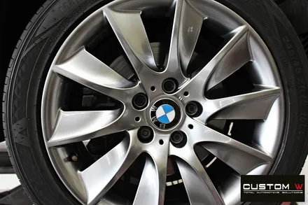 BMW F10 528i 터빈휠 수리 후 고스트 크롬 휠도색 + 심각한 부식 제거 후 블랙 캘리퍼 도색 / 용인 처인구