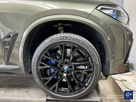 BMW X5M 809M 휠수리 후 블랙유광 휠도색 / 용인 처인구
