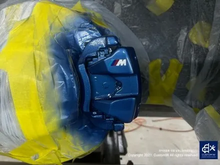 따뜻한 봄에 오픈 에어링의 기쁨을 누릴 수 있는 BMW G29 Z4 20i 휠 상처 수리 후, 유광 블랙 휠도색 그리고 블루 캘리퍼 도색까지_! / 용인 처인구