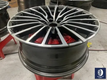 BMW G11 730d 20인치 휠 상처 수리 후, 다이아몬드 커팅 복원 + 브레이크 캘리퍼 부식 / 녹  제거 후, 건메탈 그레이 컬러 도색 / 용인 처인구