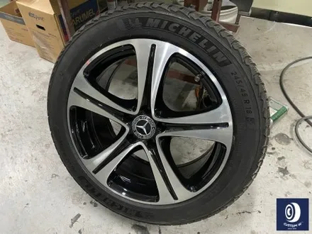 벤츠 W213 E300 18인치 휠 상처 수리 후, 다이아몬드 커팅 가공을 이용한 블랙 폴리시 휠 만들기_! / 용인 처인구