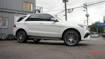 ML의 후속 벤츠 GLE 63AMG 다이아몬드컷팅 휠수리, 63S AMG 캘리퍼처럼 레드로 캘리퍼도색. / 용인 처인구