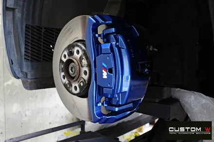 BMW 5GT 휠 상처 수리 후 블랙유광 휠도색 + 블루 캘리퍼 도색 / 용인 처인구