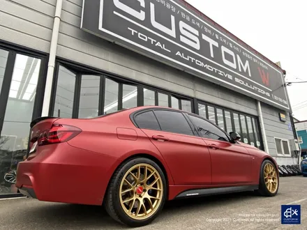 BMW F30 330i Apex EC-7 19인치 휠수리 후 페라리 골드 휠도색 / 용인 처인구