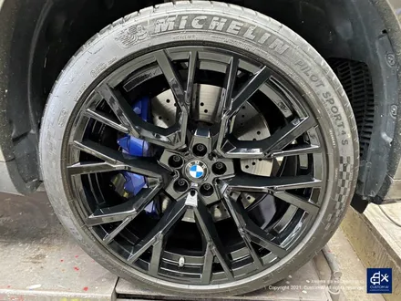BMW X5M 809M 휠수리 후 블랙유광 휠도색 / 용인 처인구