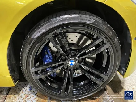 BMW F83 M4 컨버터블 437M 박리 후 블랙유광 휠도색 / 용인 처인구
