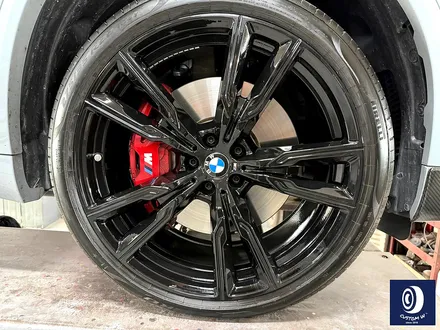 BMW X5 M60i 747M 제트 블랙 / 하이그로시 블랙 (검정 유광) 휠 도색 / 용인 처인구