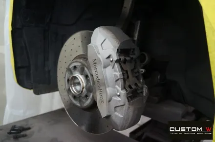 벤츠 W213 E300 AMG 라인 19인치 별휠 다이아몬드 컷팅 블랙 폴리시 작업, 캘리퍼 도색. / 용인 처인구