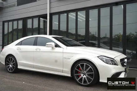 잘 못된 휠수리 도색 이력이 있는 벤츠 CLS63AMG 약품 박리 후, 재작업 다이아몬드 컷팅 블랙 폴리시 휠로 커스터 마이징, 레드 캘리퍼 도색 작업 까지.! / 용인 처인구
