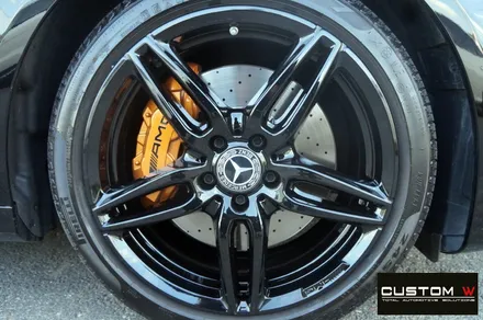 벤츠 W213 E300 AMG LINE 블랙 유광 휠도색, 캘리퍼 도색. / 용인 처인구