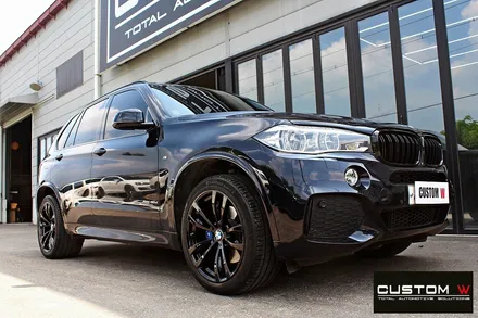 BMW X5 휠상처 수리 후 블랙유광 휠도색 + M 퍼포먼스 블루 캘리퍼 도색 / 용인 처인구