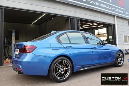BMW F30 330i 휠 상처 수리 후 고스트 크롬 휠도색 + 부식 제거 후 카본 세라믹 골드 캘리퍼 도색 / 용인 처인구
