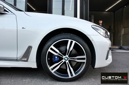 BMW G12 750Li 잘못된 캘리퍼 블루 캘리퍼로 재작업 + 648M 휠 다이아몬드 컷팅 가공을 이용한 블랙 폴리시 휠로 변신! / 용인 처인구