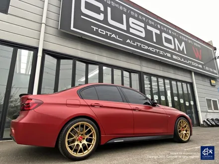 BMW F30 330i Apex EC-7 19인치 휠수리 후 페라리 골드 휠도색 / 용인 처인구