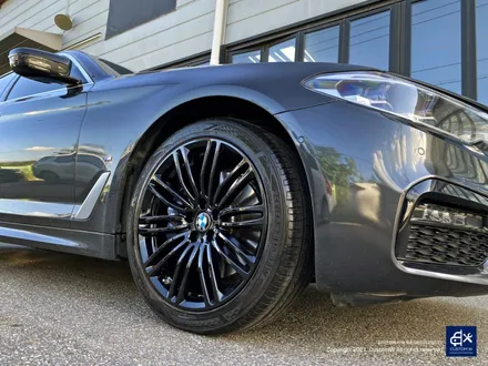 BMW G30 530e 664M 휠수리 후 블랙유광 휠도색 / 용인 처인구